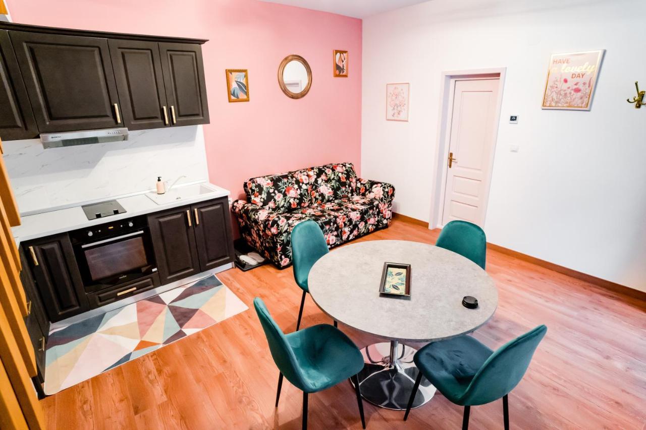 Galeria Grafit Apartments Nagyszeben Kültér fotó